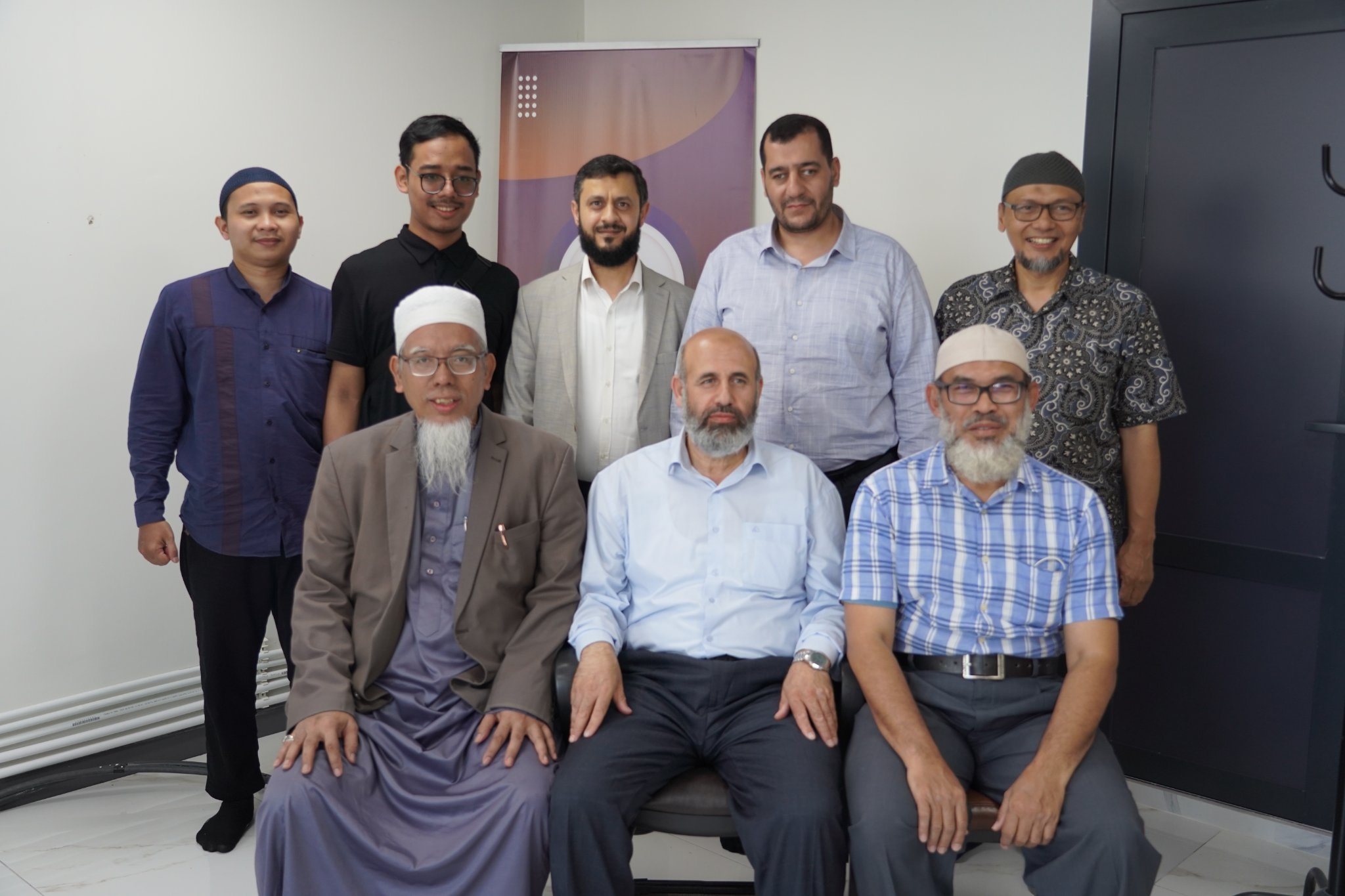 علماء إندونيسيا في زيارة لهيئة علماء فلسطين