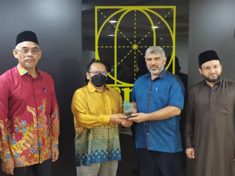الهيئة تزور مؤسسة اسما ومجلس علماء ماليزيا