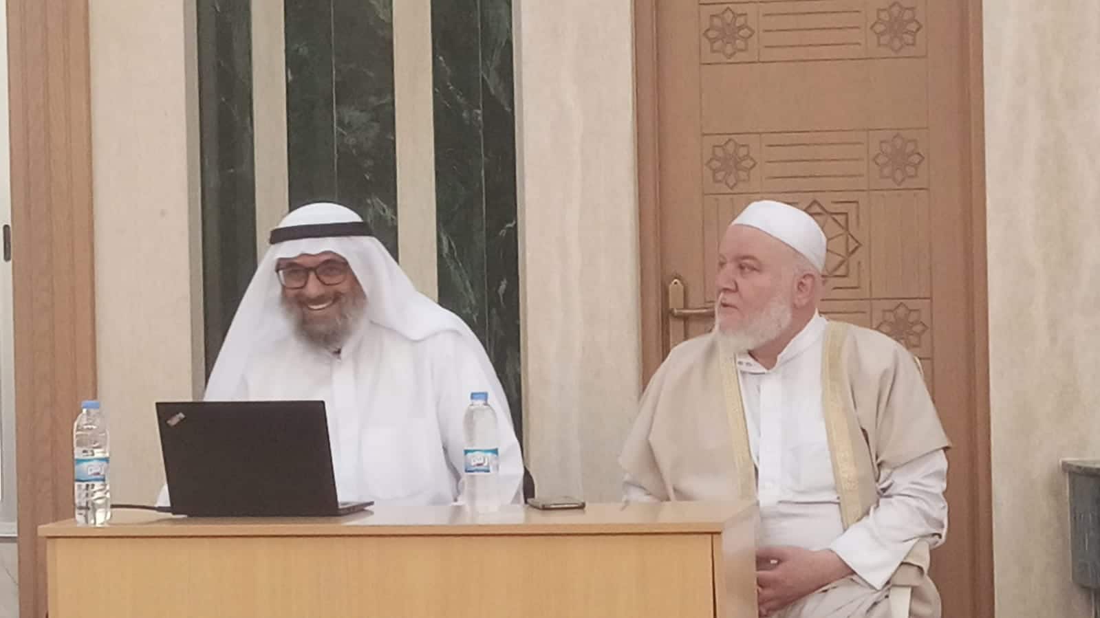مسؤول العلاقات الخارجية في الهيئة يقيم ورشة العلماء في مدينة صيدا لبنان
